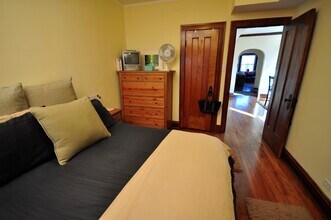 4132 N Mozart St, Unit 2 in Chicago, IL - Building Photo - Building Photo