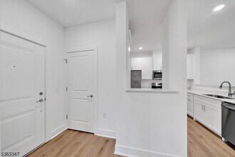 5103 Mary Ashby Way in Pennington, NJ - Building Photo - Building Photo