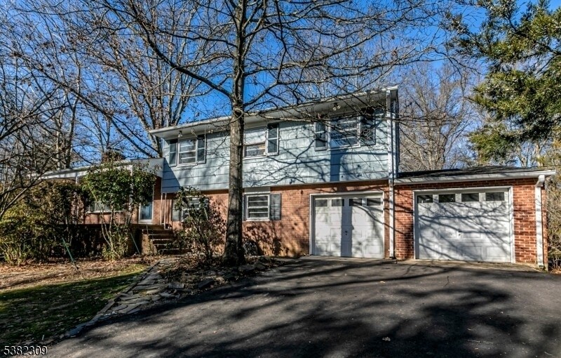 279 Cherry Valley Rd in Princeton, NJ - Building Photo