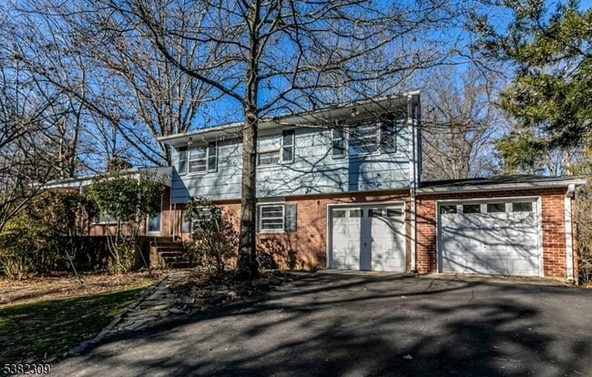 property at 279 Cherry Valley Rd