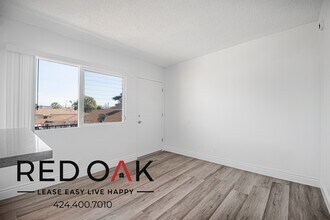 115 W Market St in Long Beach, CA - Building Photo - Building Photo