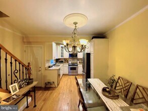 130 Manton St in Philadelphia, PA - Building Photo - Building Photo