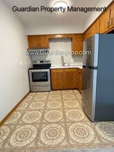 105 Dean Ave E in Champlin, MN - Building Photo - Building Photo