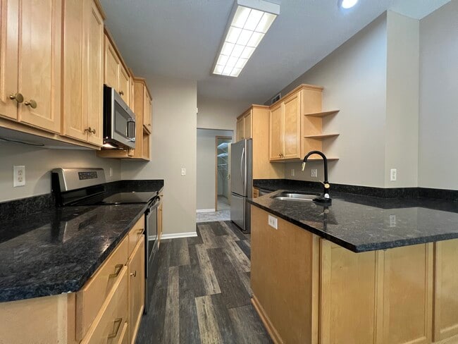 118 S Shannon Dr in Shakopee, MN - Building Photo - Building Photo