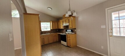 624 DFW Dr, Unit 0 in Edinburg, TX - Building Photo - Building Photo