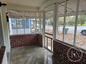 816 W 48th St in Savannah, GA - Building Photo - Building Photo