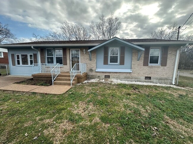 property at 416 Lealand Ln