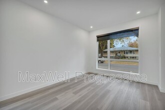 7130-7193 93 St NW in Edmonton, AB - Building Photo - Building Photo