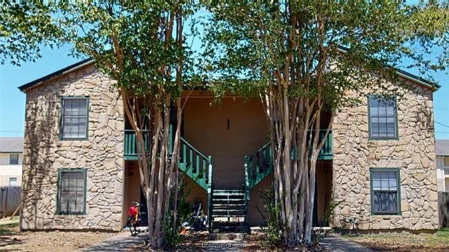 property at 805 San Pedro Dr