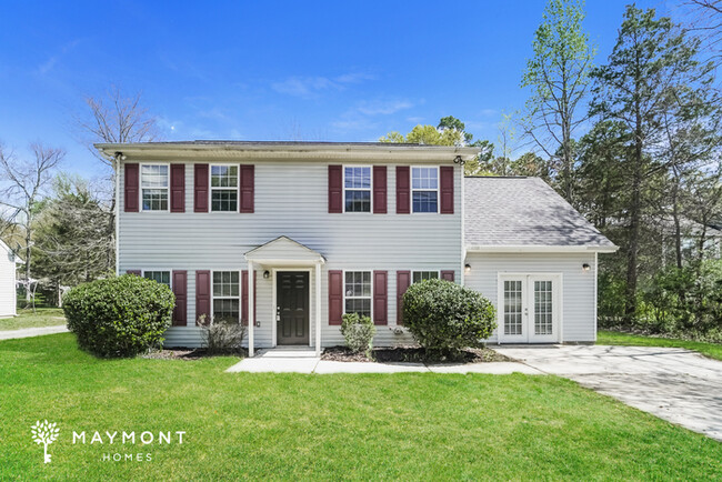 property at 822 Mt Holly-Huntersville Rd