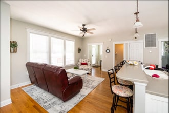 206 NE 60th St in Oak Island, NC - Building Photo - Building Photo