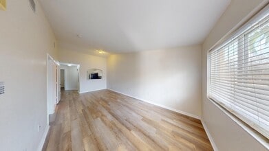 3500 Briar Bay Blvd, Unit 205 in West Palm Beach, FL - Building Photo - Building Photo