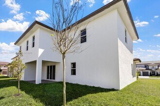 12237 Green Oak Dr in Davie, FL - Building Photo - Building Photo