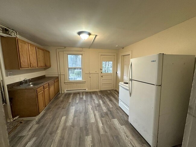 478 Windham Rd, Unit 478 Windham rd in Willimantic, CT - Building Photo - Building Photo