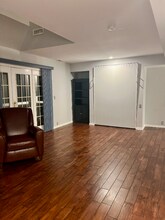 523 Old Pond Ln in Norwich, CT - Foto de edificio - Building Photo