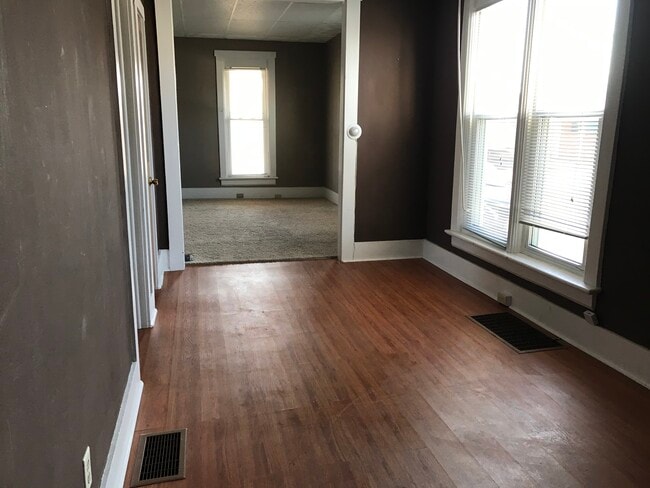 514 E Sandusky St, Unit A in Findlay, OH - Foto de edificio - Building Photo