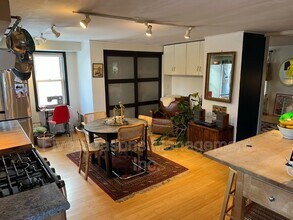 285 1/2 Weaver St in Winooski, VT - Building Photo - Building Photo