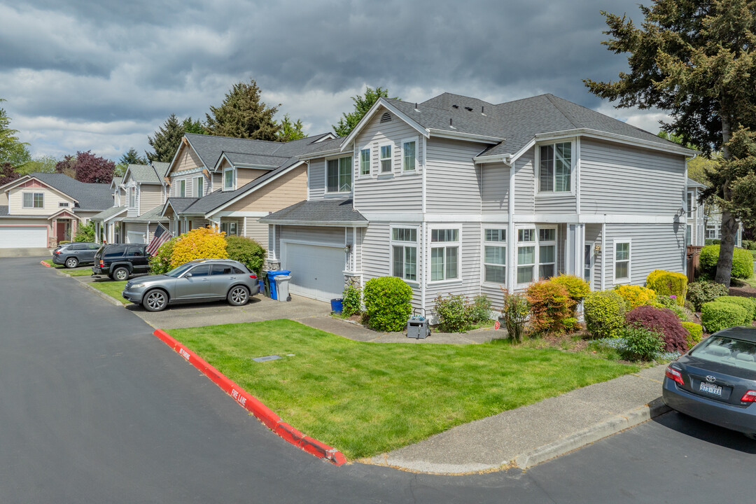 Cypres Cove in Kent, WA - Building Photo