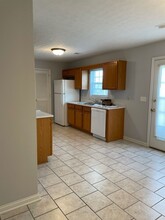 127 Croghan Way in Vine Grove, KY - Building Photo - Building Photo