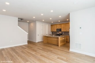 804 Gillian Ln in Cranberry Township, PA - Building Photo - Building Photo