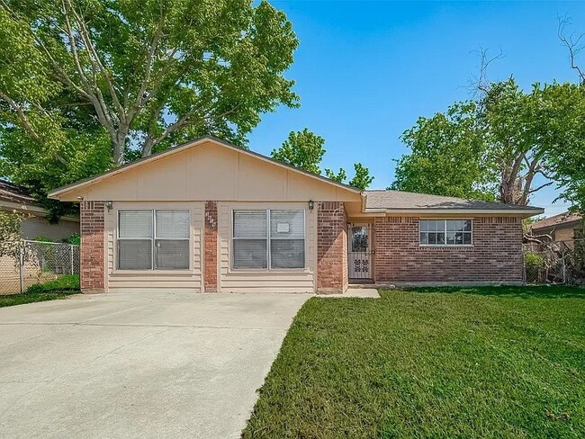 property at 3619 Kilkenny Dr