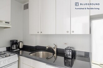 330 E 46th St, Unit SI FL8-ID1955 in New York, NY - Building Photo - Building Photo