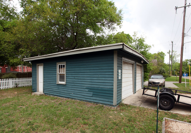 1224 E Strong St in Pensacola, FL - Building Photo - Building Photo