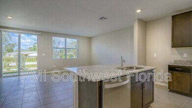 5816 Ocean Isle Dr in Nokomis, FL - Building Photo - Building Photo