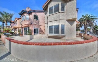 202 10th St in Huntington Beach, CA - Building Photo