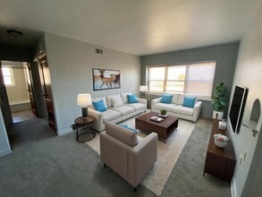 Shire and Rivendell Apartments in Bettendorf, IA - Building Photo - Building Photo