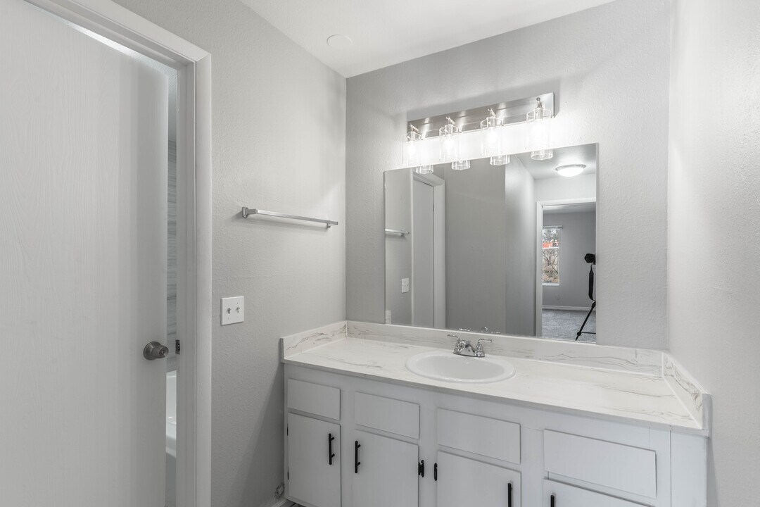 Crestwood Cove in Salt Lake City, UT - Building Photo