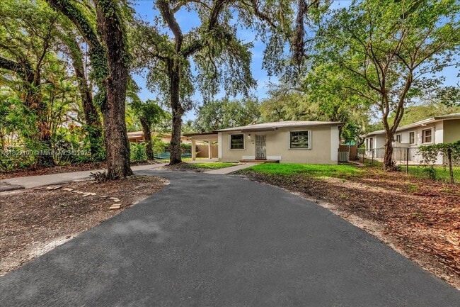 property at 6221 SW 35th St