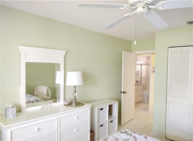 property at 5211 SE Sea Island Way