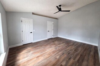 1451 Swan Ct in Kissimmee, FL - Building Photo - Building Photo