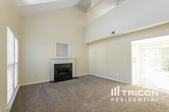 1607 Bear Brook Dr in Charlotte, NC - Building Photo - Building Photo