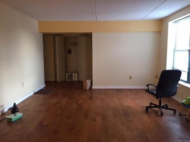 82 Peterborough St, Unit 7H