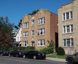 1056 Capitol Ave in Hartford, CT - Foto de edificio - Building Photo