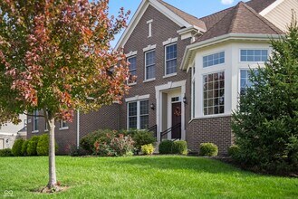 10599 Geist View Dr in McCordsville, IN - Building Photo - Building Photo