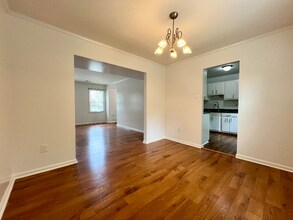 918 Sherwood Ct in Sterling, VA - Building Photo - Building Photo