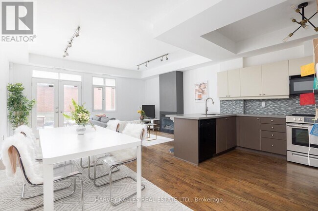 500-TH500 Richmond St W in Toronto, ON - Building Photo - Building Photo
