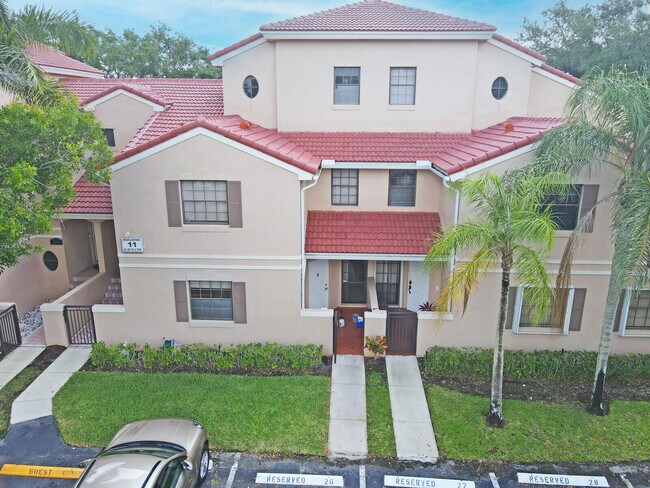 401 SW 158th Terrace in Pembroke Pines, FL - Building Photo - Building Photo