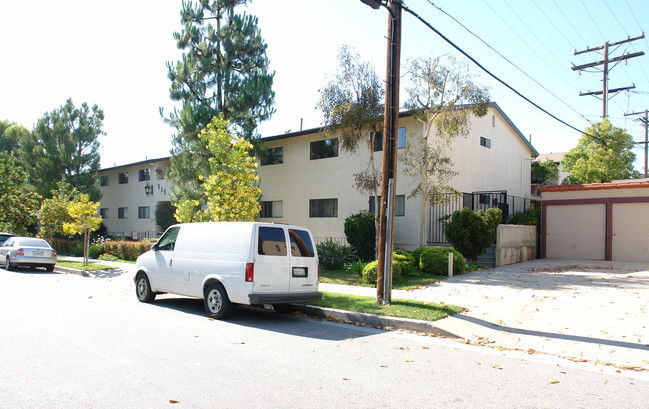 Voyager Apartments in Glendale, CA - Building Photo - Building Photo