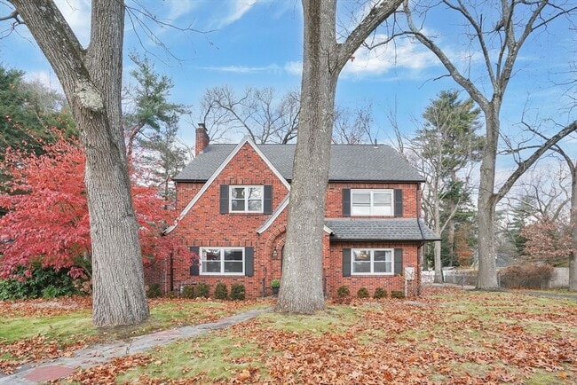 350 Converse St in Longmeadow, MA - Building Photo - Building Photo