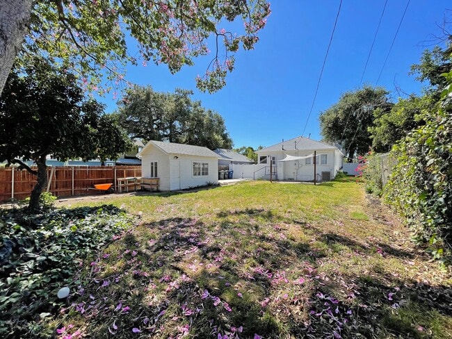 238 N Alta Vista Ave in Monrovia, CA - Building Photo - Building Photo