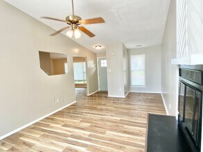 3833 Foxglove Ct in Virginia Beach, VA - Building Photo - Building Photo