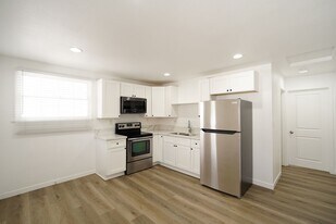 4920 Granada Ave in Riverside, CA - Building Photo