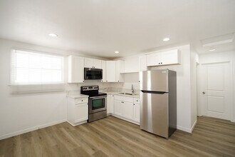 4920 Granada Ave in Riverside, CA - Building Photo - Building Photo