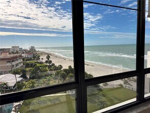 631 Alhambra Rd in Venice, FL - Building Photo - Building Photo