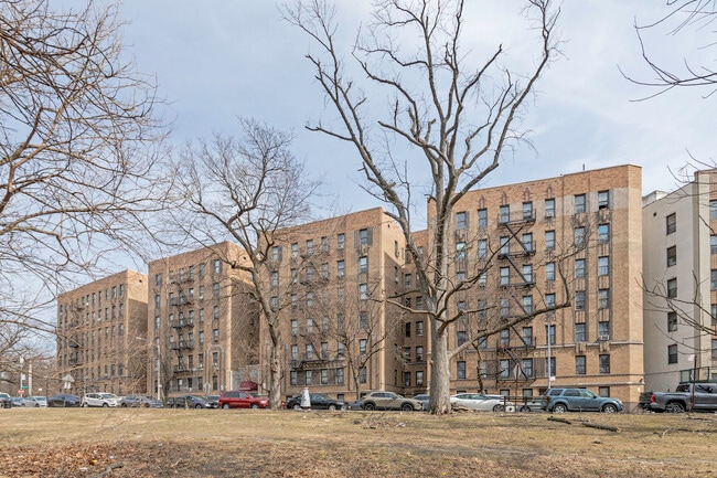 75 W Mosholu N in Bronx, NY - Building Photo - Building Photo