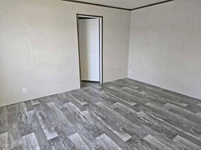 613 Polk St in De Soto, IA - Building Photo - Building Photo